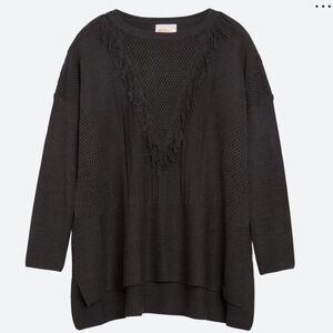 *EUC* Moon Collection / Mckinley Fringe Detail Sweater / Black / Large